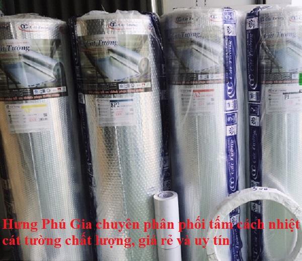 mua-tam-cach-nhiet-cat-tuong-tai-hung-phu-gia